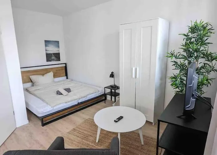 Stylish For Two Prime Location In